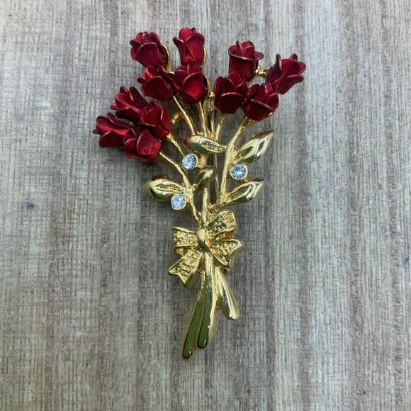 Roses Dozen Vintage Red Gold Tone Rhinestone Brooch Pin - Picture 1 of 7